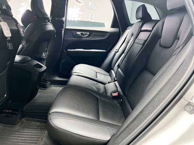 VOLVO富豪 XC60  第13張相片