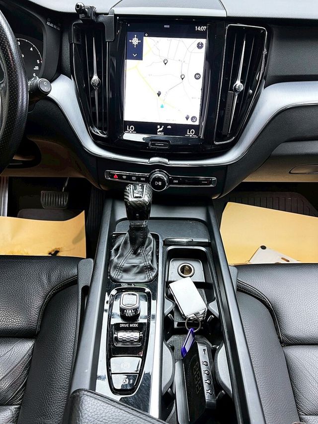 VOLVO富豪 XC60  第16張相片