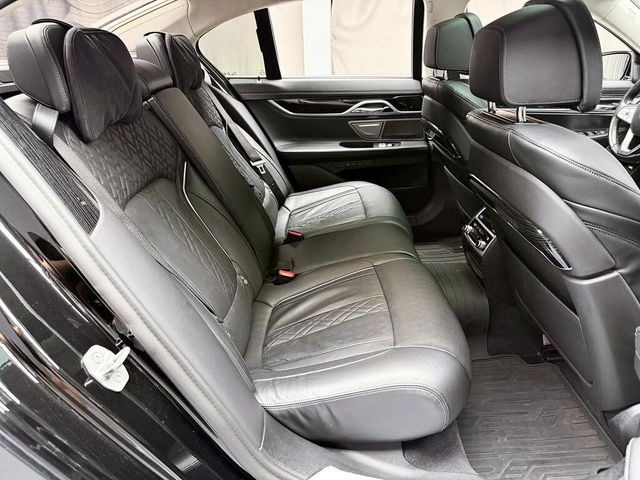 BMW寶馬 730I  第13張相片