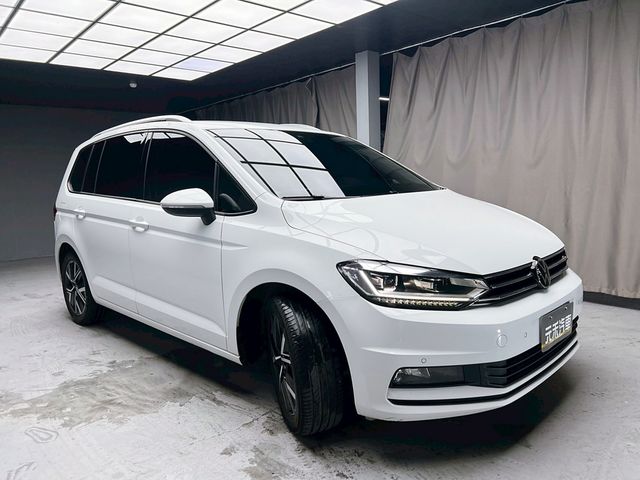 VOLKSWAGEN福斯 TOURAN  第3張相片