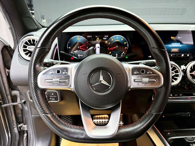 M-BENZ賓士 GLB200  第15張相片