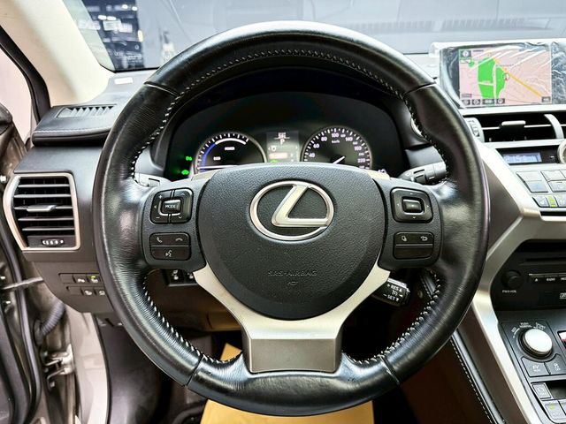 LEXUS凌志 NX300H  第15張相片