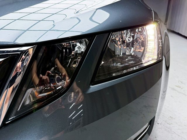 SKODA司科達 OCTAVIA COMBI  第7張相片