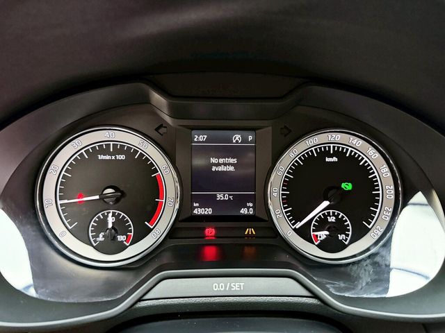 SKODA司科達 OCTAVIA COMBI  第10張相片