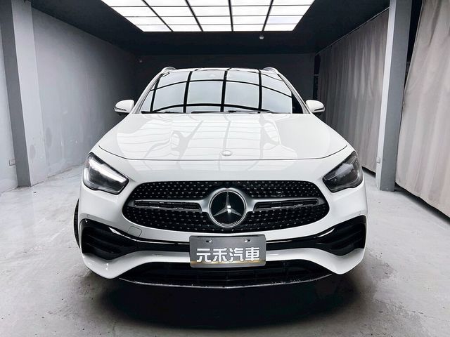 M-BENZ賓士 GLA250  第2張相片