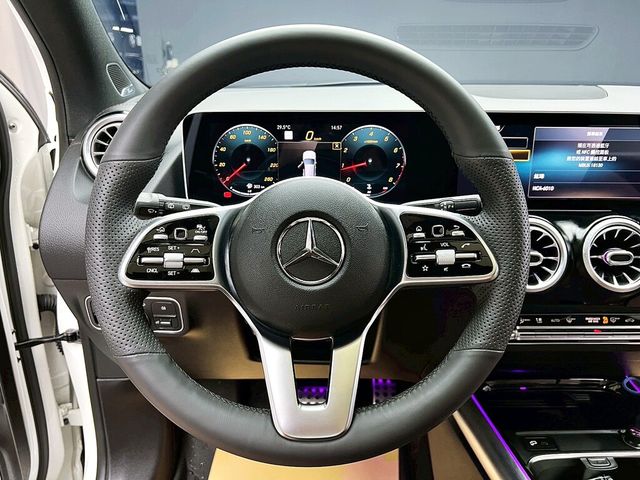 M-BENZ賓士 GLA250  第15張相片