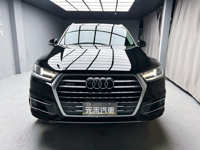 AUDI奧迪 Q7  第2張相片