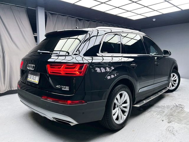 AUDI奧迪 Q7  第6張相片