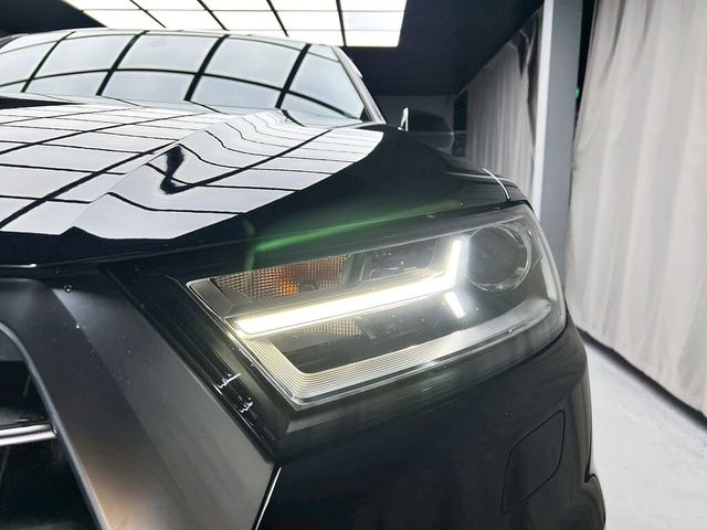 AUDI奧迪 Q7  第7張相片