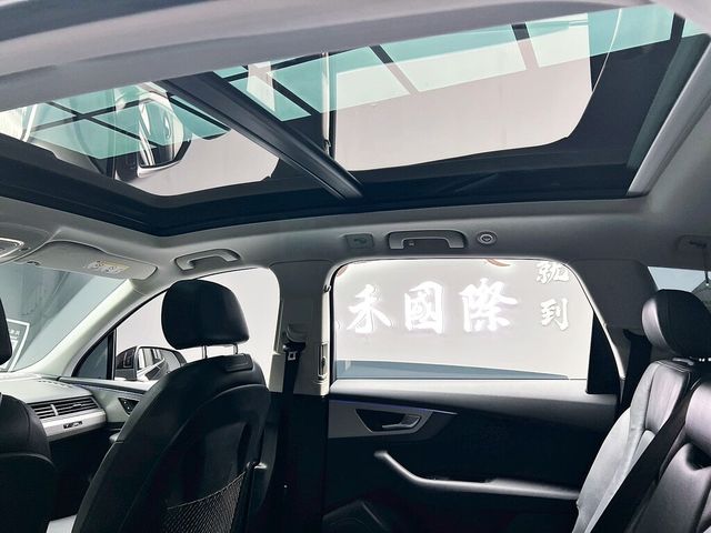 AUDI奧迪 Q7  第9張相片