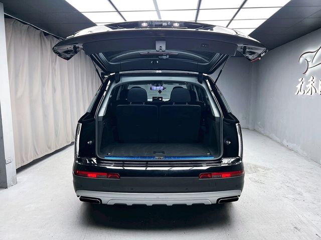 AUDI奧迪 Q7  第20張相片