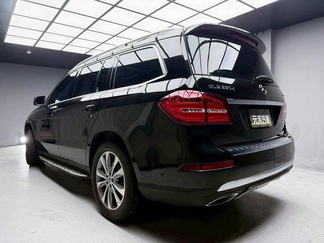 M-BENZ賓士 GLS 350D  第4張相片