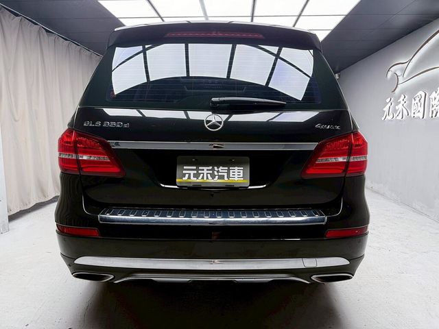 M-BENZ賓士 GLS 350D  第5張相片