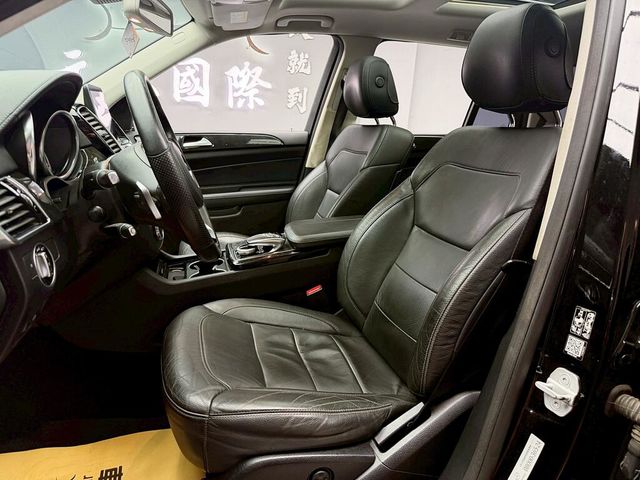 M-BENZ賓士 GLS 350D  第11張相片