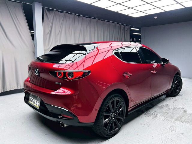 MAZDA馬自達 MAZDA 3  第6張相片