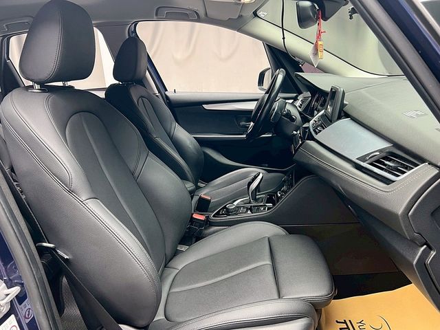 BMW寶馬 220I  第12張相片