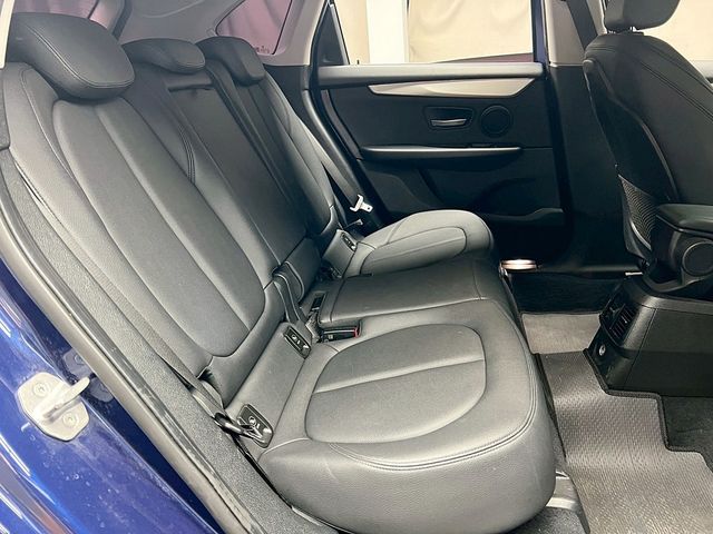 BMW寶馬 220I  第14張相片