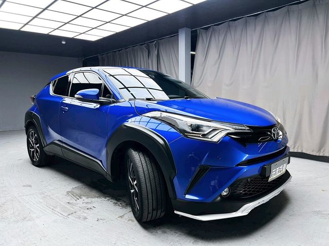 TOYOTA豐田 C-HR  第3張相片
