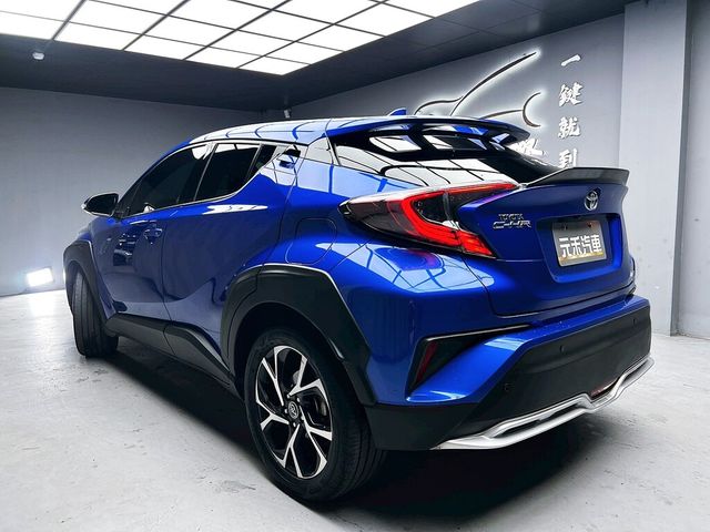TOYOTA豐田 C-HR  第4張相片