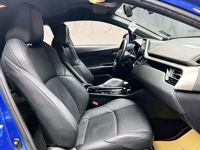 TOYOTA豐田 C-HR  第12張相片