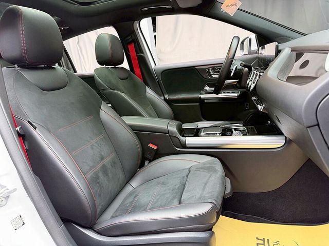 M-BENZ賓士 GLA45 AMG  第12張相片