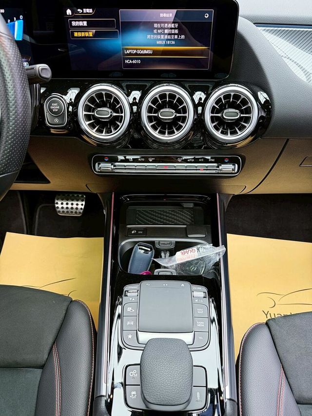 M-BENZ賓士 GLA45 AMG  第16張相片