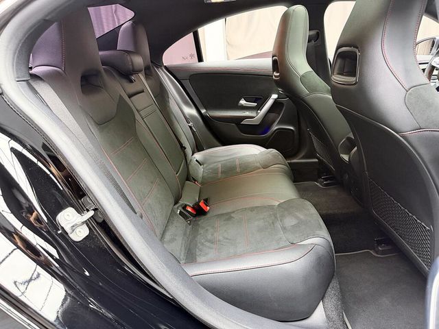 M-BENZ賓士 CLA250 4MATIC  第14張相片