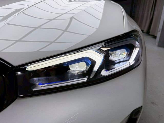 BMW寶馬 320I M SPORT  第7張相片