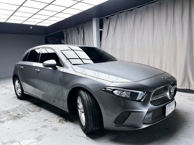 M-BENZ賓士 A180  第3張相片