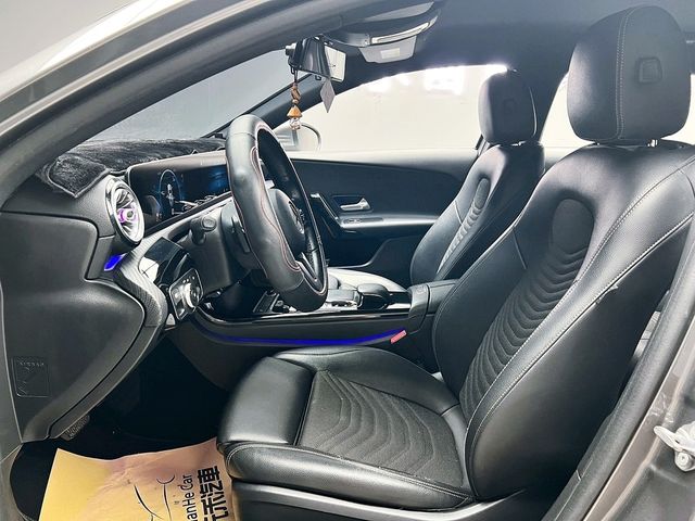 M-BENZ賓士 A180  第11張相片