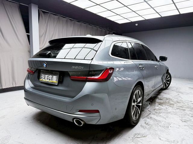 BMW寶馬 320I TOURING  第6張相片