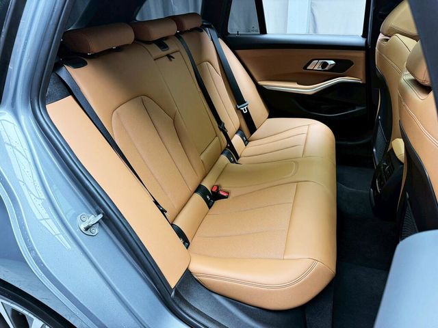 BMW寶馬 320I TOURING  第14張相片