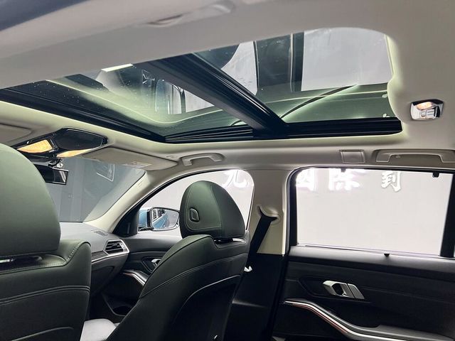 BMW寶馬 320I TOURING  第9張相片