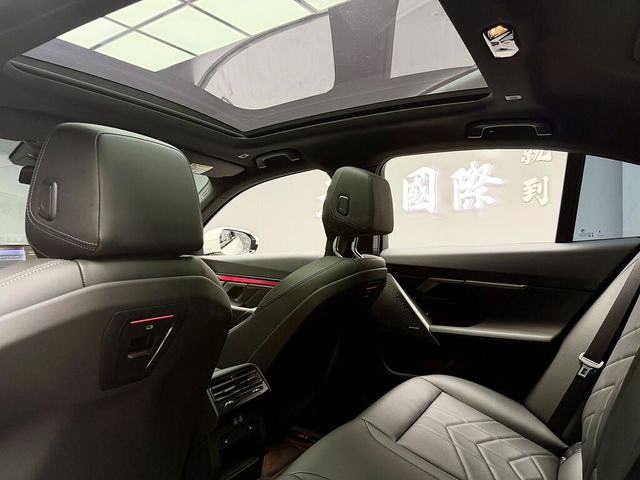 BMW寶馬 520I  第9張相片
