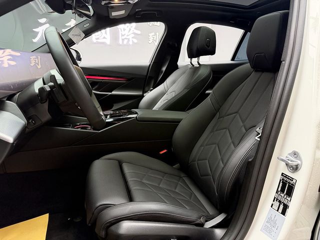 BMW寶馬 520I  第11張相片
