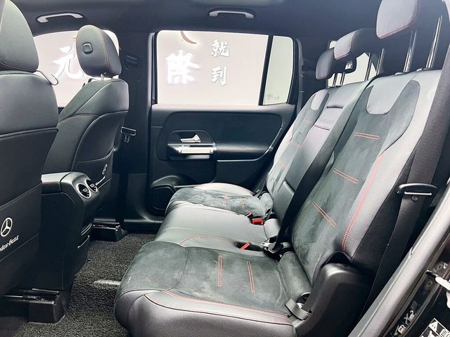 M-BENZ賓士 GLB250  第13張相片