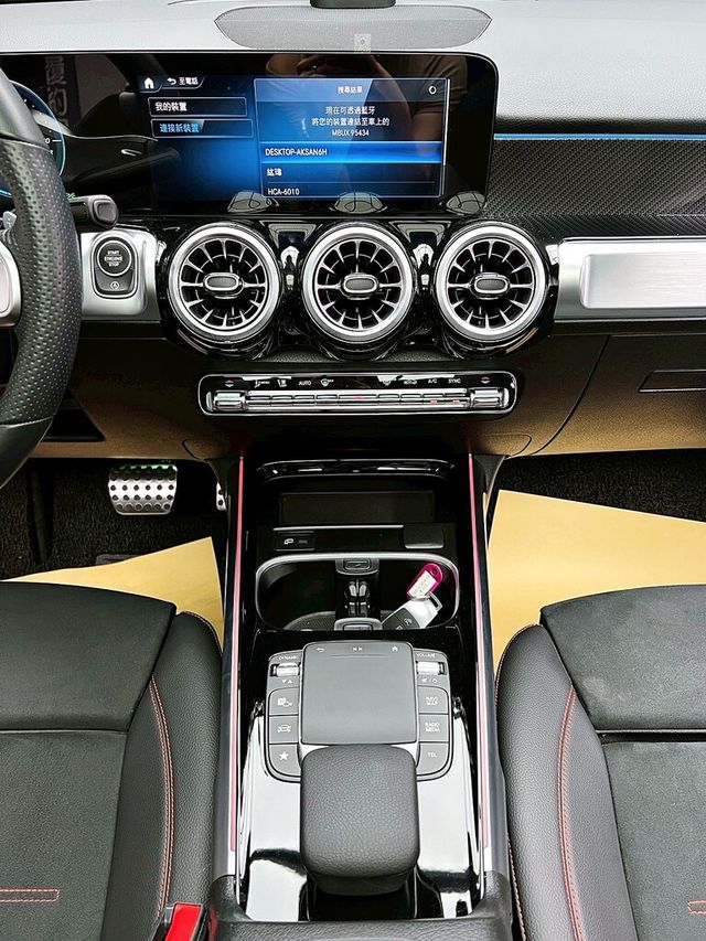 M-BENZ賓士 GLB250  第16張相片