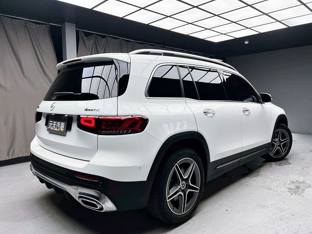 M-BENZ賓士 GLB250  第6張相片