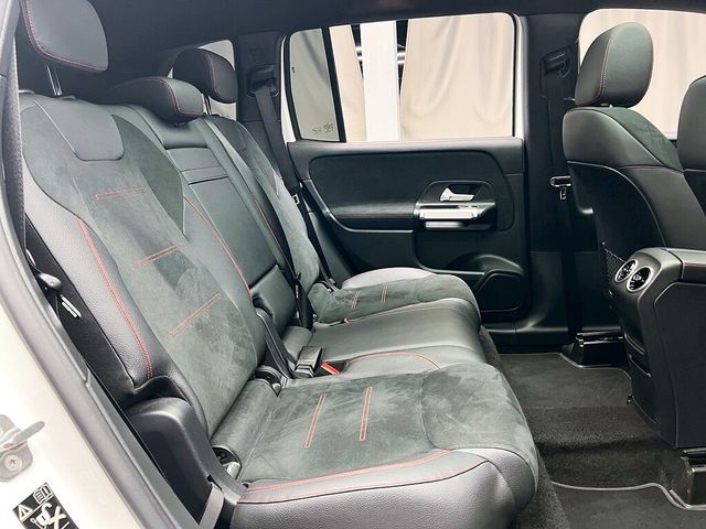 M-BENZ賓士 GLB250  第14張相片