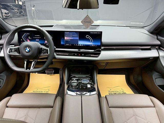 BMW寶馬 520I  第9張相片