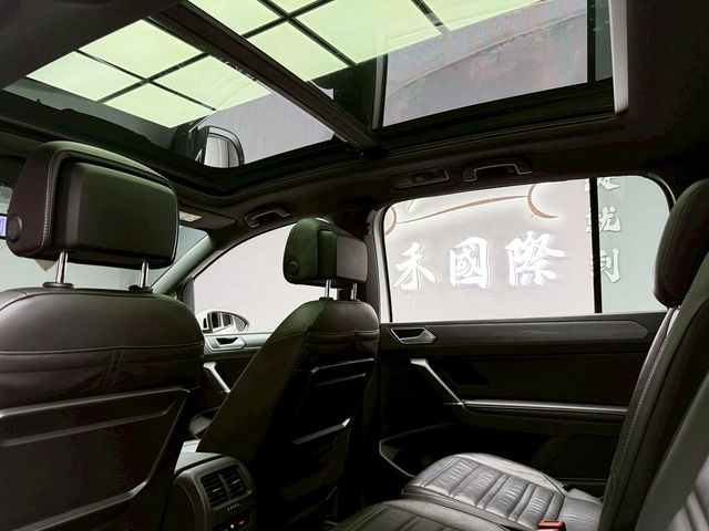 VOLKSWAGEN福斯 TOURAN  第9張相片