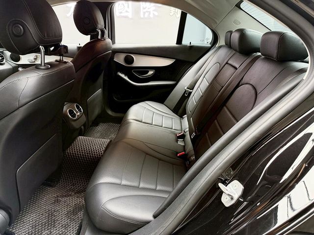 M-BENZ賓士 C200  第13張相片