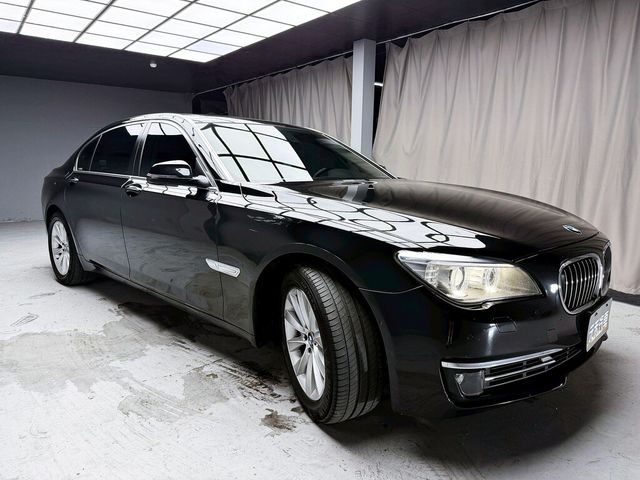 BMW寶馬 740LI  第3張相片