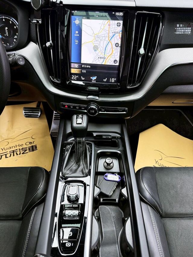 VOLVO富豪 XC60  第16張相片