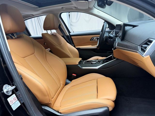 BMW寶馬 320I  第12張相片