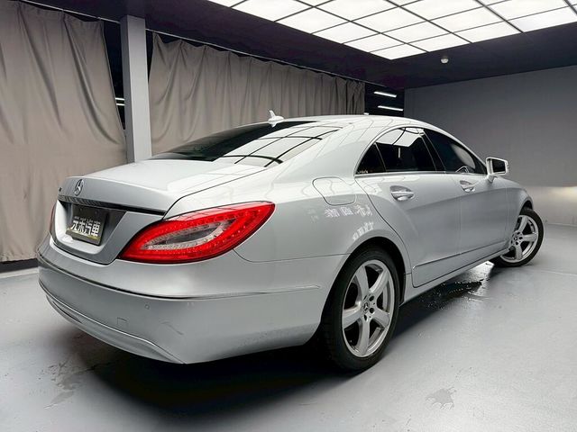 M-BENZ賓士 CLS350  第6張相片