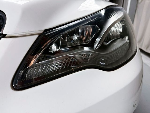 M-BENZ賓士 E200  第7張相片