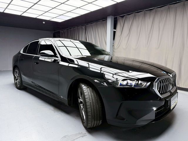 BMW寶馬 520I  第3張相片
