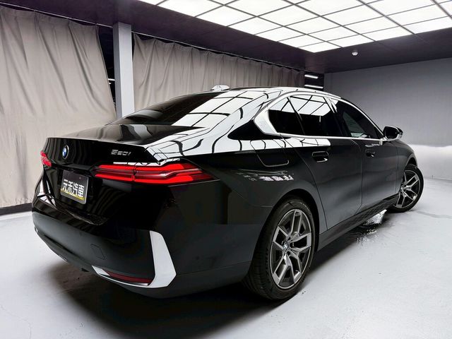 BMW寶馬 520I  第6張相片