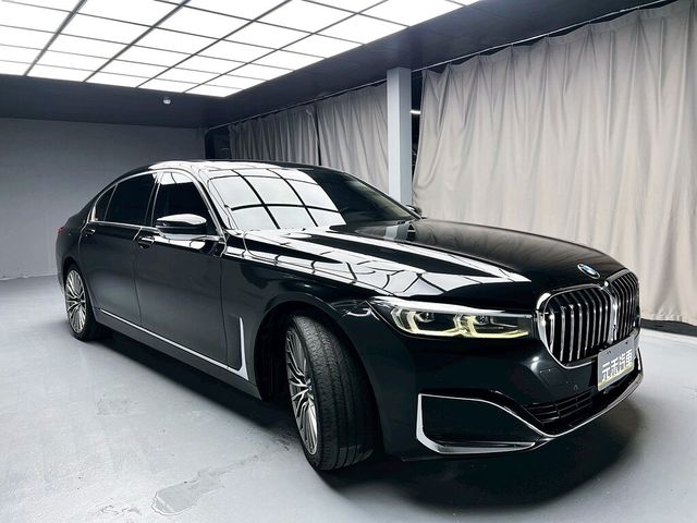 BMW寶馬 740LI  第3張相片